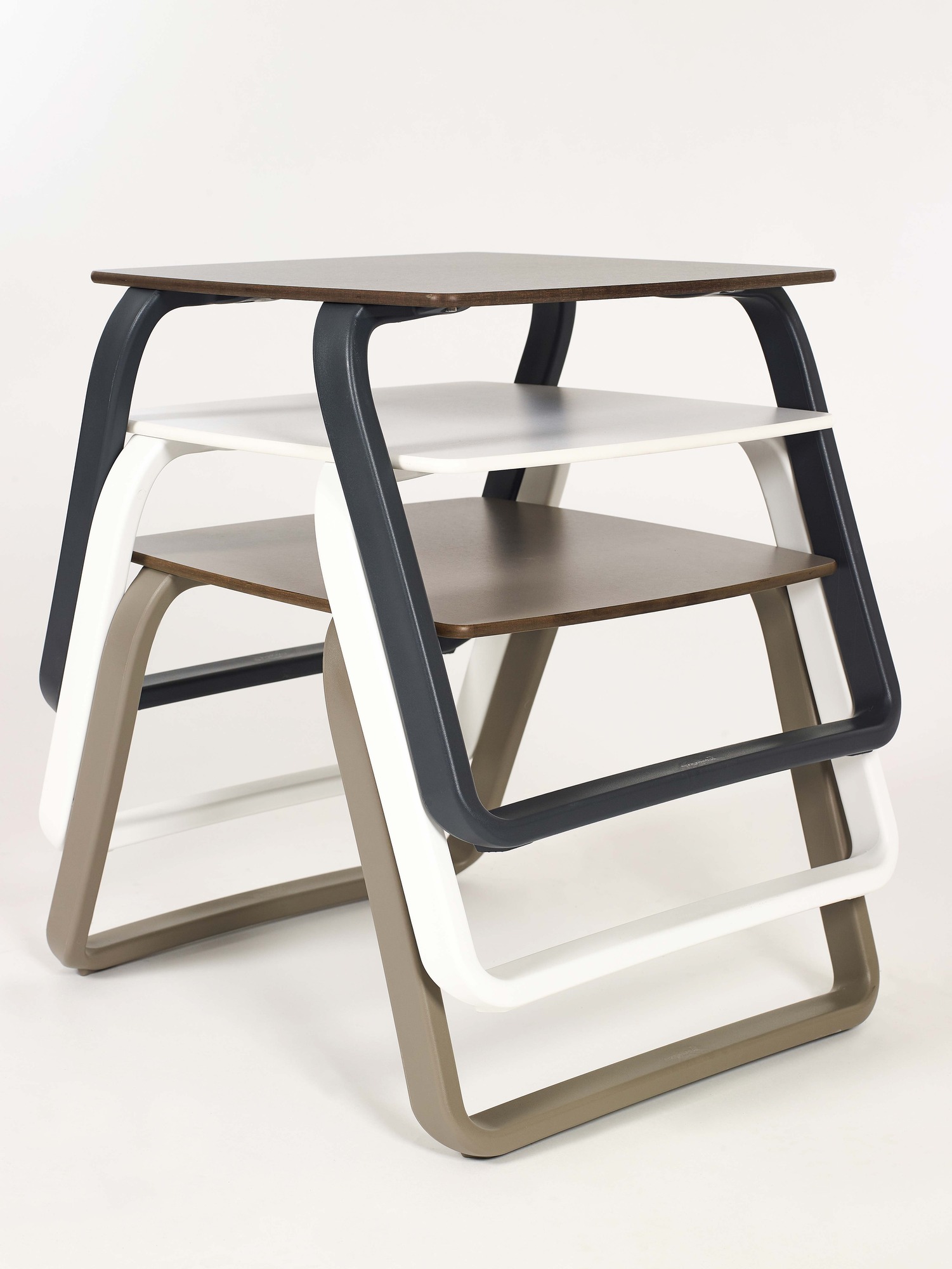 Ezpeleta Vila Side Table