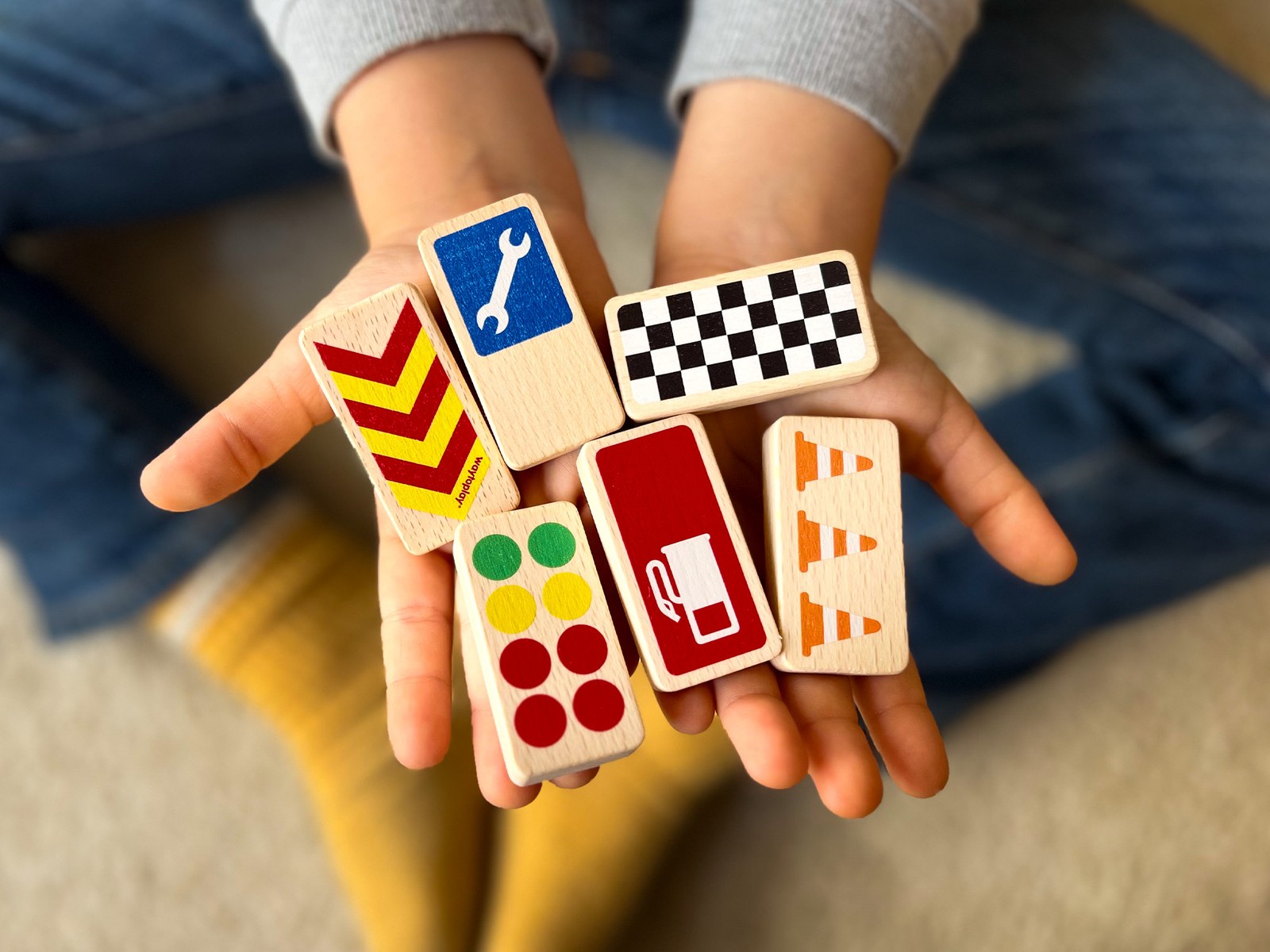 Waytoplay Roadblocks Race Signs